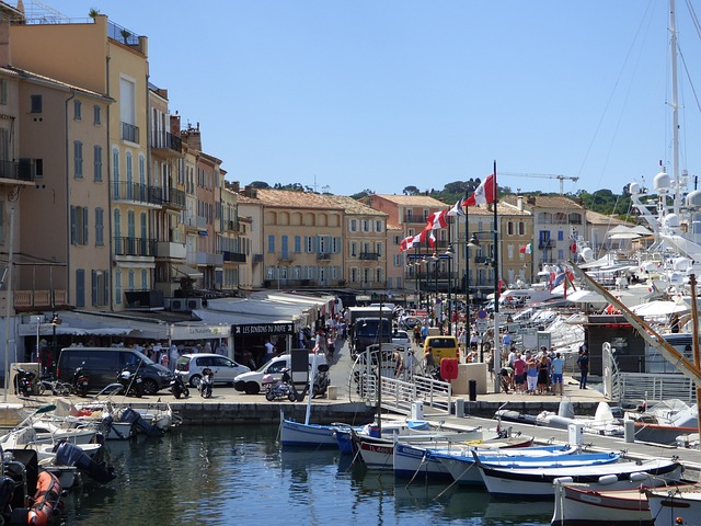 Fréjus à Saint Tropez en bateau : Découvrez les tarifs abordables pour votre voyage